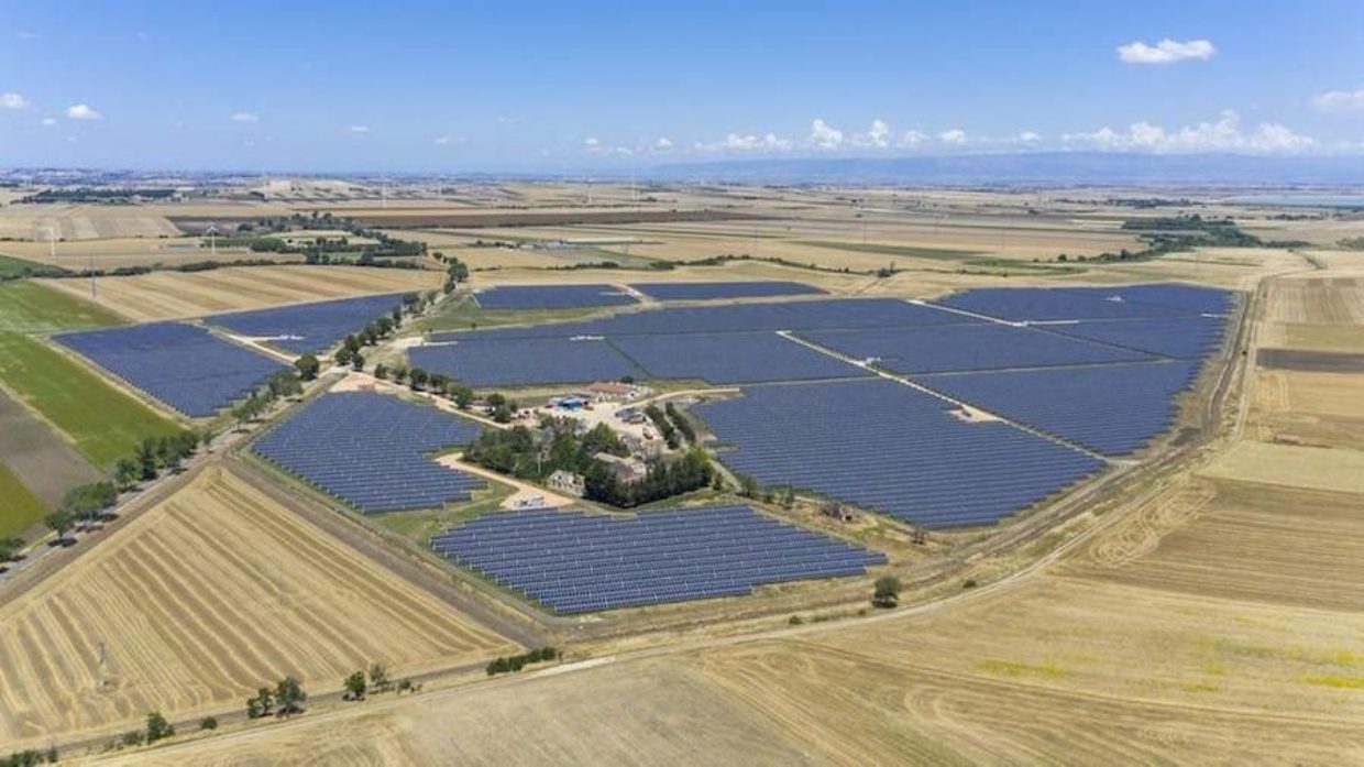 Collegato alla rete il più grande parco fotovoltaico d’Italia